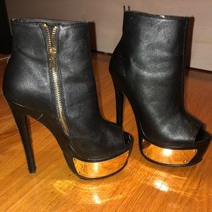 Steve Madden high heel booties